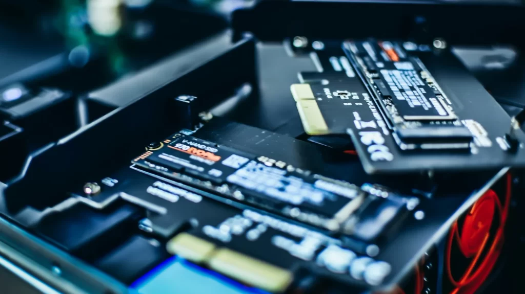 Upgrade SSD pe laptop vechi: ghidul complet 2026 pentru a-i da a doua viață.